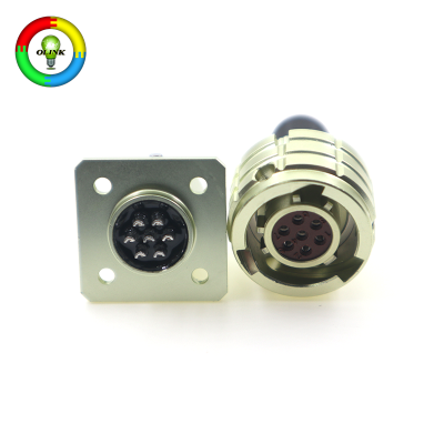 Conector baioneta circular compacto industrial russo de 4 pinos macho/fêmea para alimentação CA/CC e conexões rápidas.