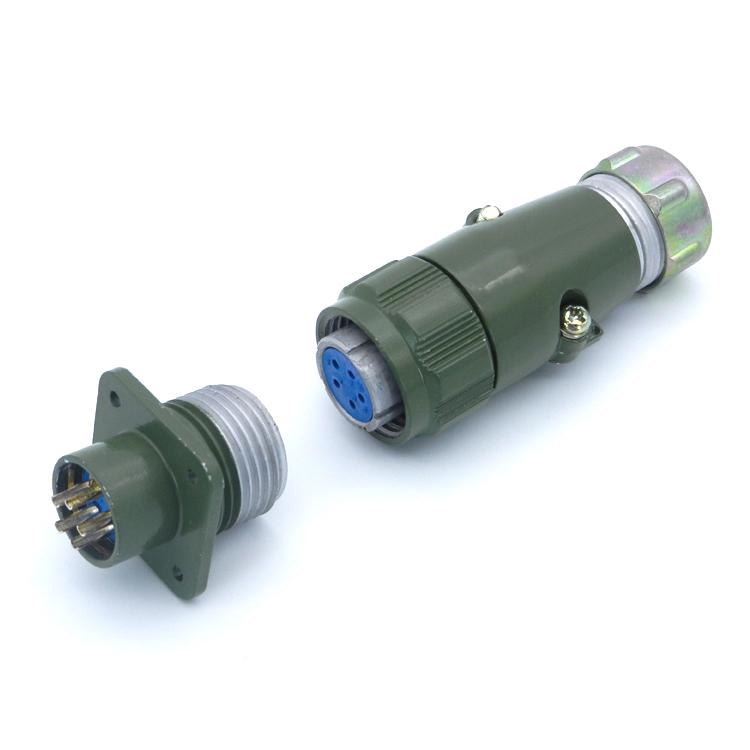 Circular metal connectors